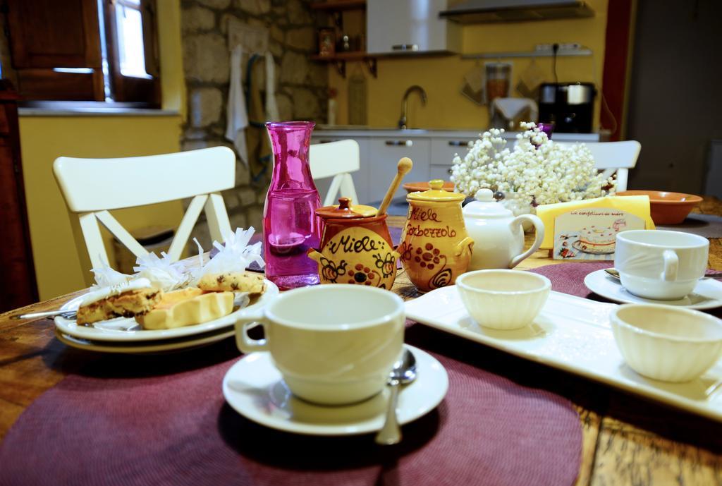 فندق Il Corso 41 Openhouse بوسا المظهر الخارجي الصورة